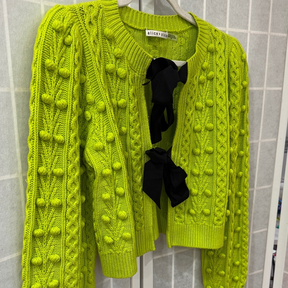 Alice + Olivia Kitty Puff Sleeve Lime Green Sweater Bow Detail Wool Blend - Picture 4 of 9